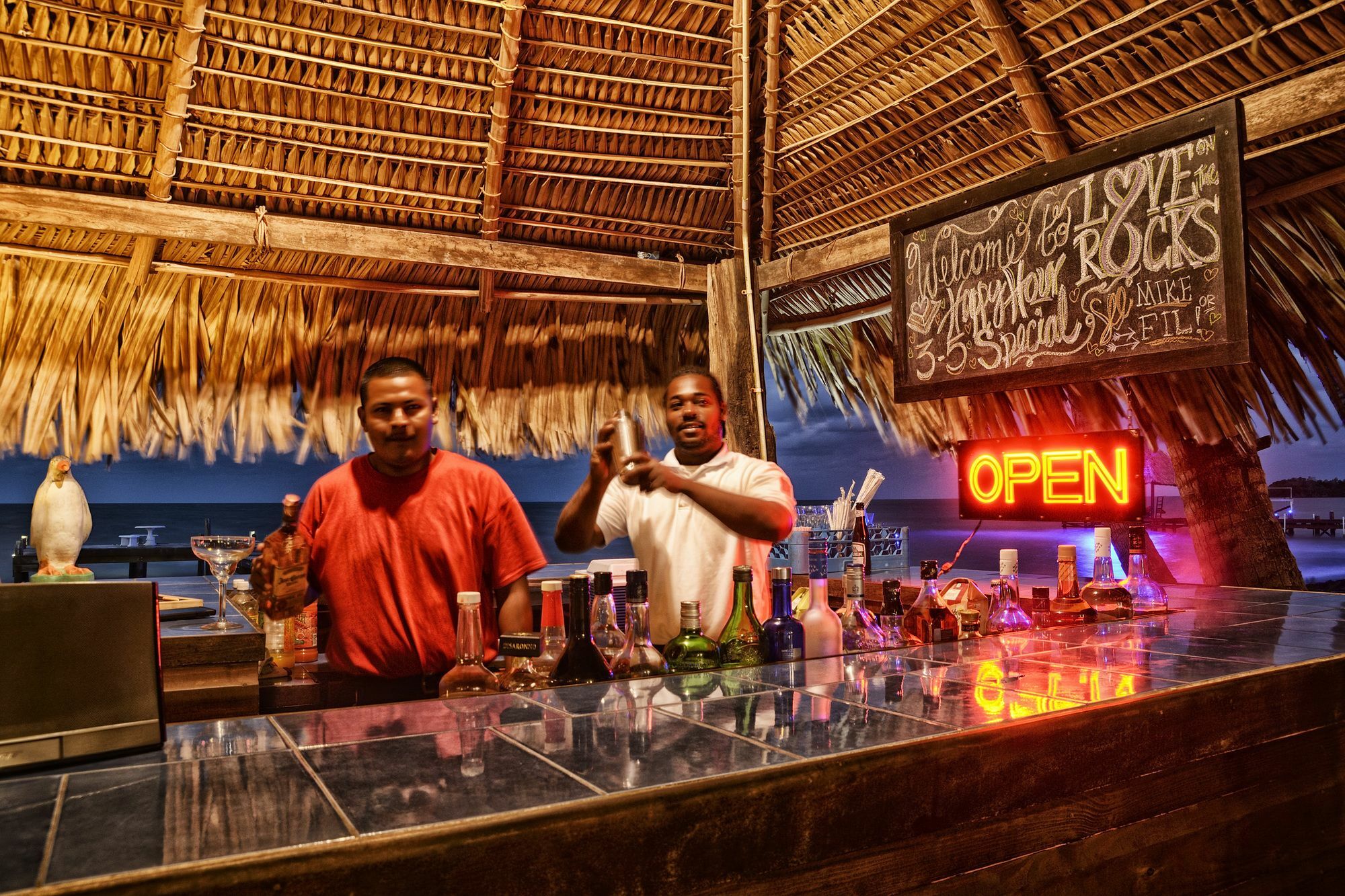Parrot Cove Lodge Хопкинс Экстерьер фото
